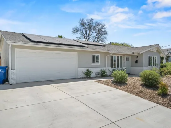 9561 Carlton Hills Blvd, Santee, CA 92071