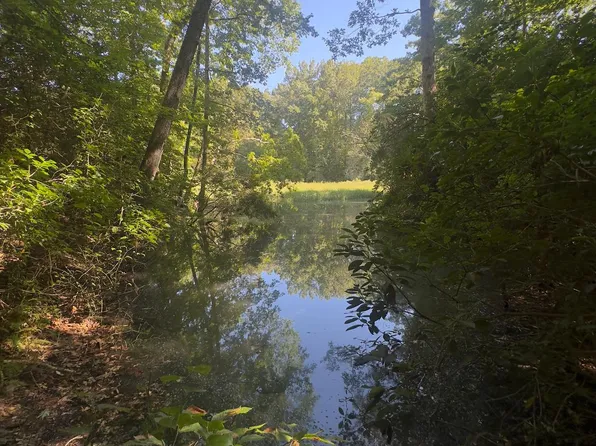 102B Beechwood Dr, Weems, VA 22576