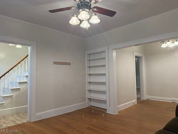 3rd image of 534 Shelby St