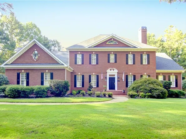 250 Postwood Dr, Fayetteville, GA 30215