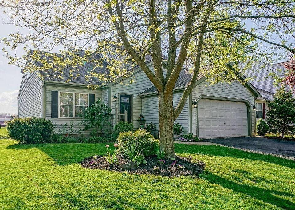 1st image of 441 Bent Tree Dr