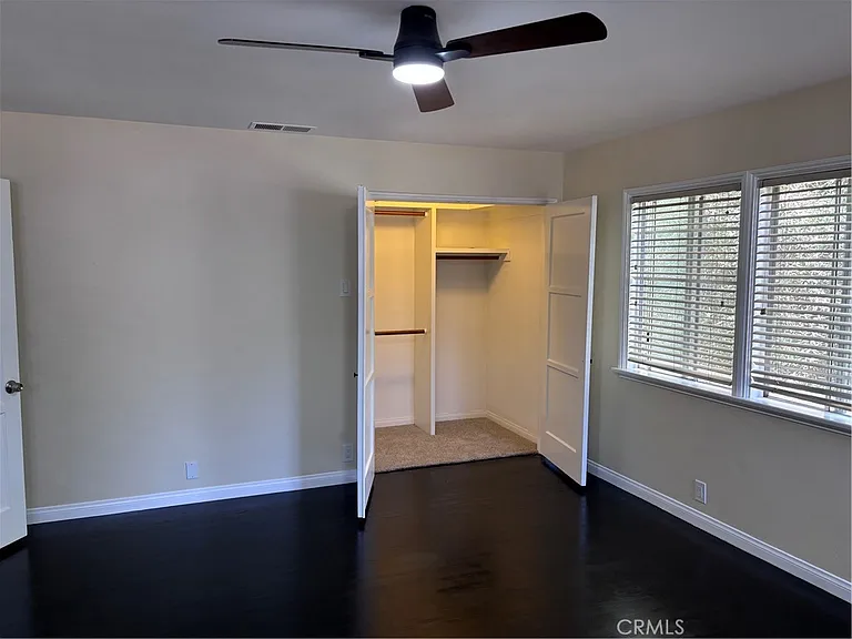 4565 E Carson St — Photo 26