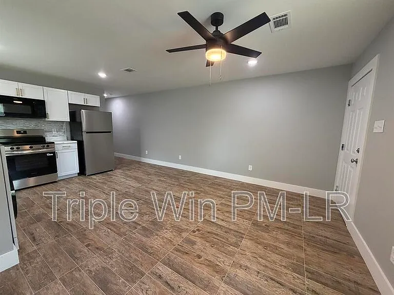 1215 Dennison St #A — Photo 6