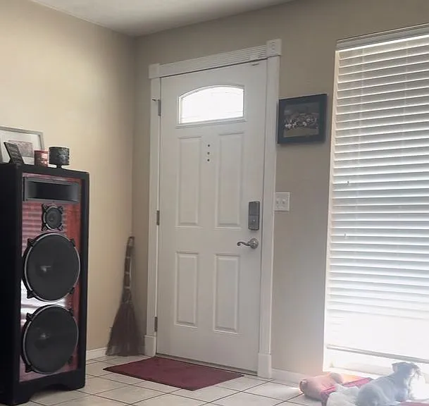 360 Slayton Ave — Photo 5