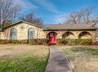8721 Kingspoint Dr, Dallas, TX 75238