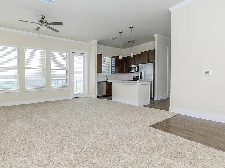 7600 Mason Rd — Photo 12
