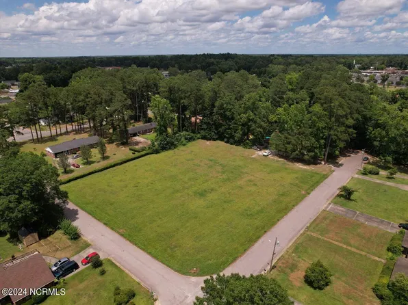 504 Bob White Lane, Whiteville, NC 28472