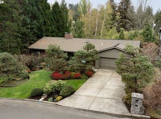 6670 SW Parkwest Ln, Portland, OR 97225