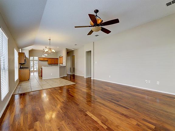 3rd image of 6805 Amberdale Dr