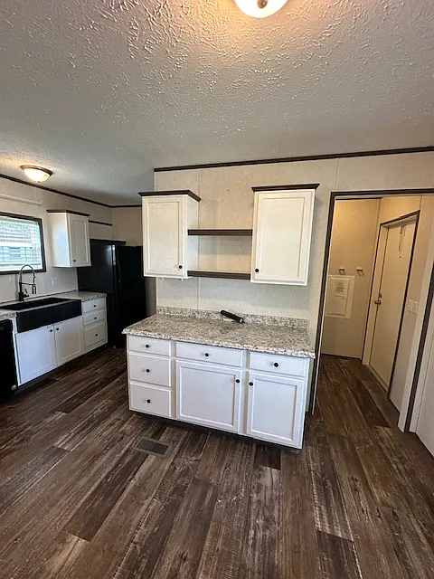 Building Photo - 2099 Outer Rd #5