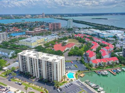 255 Dolphin Pt APT 806, Clearwater Beach, FL, 33767