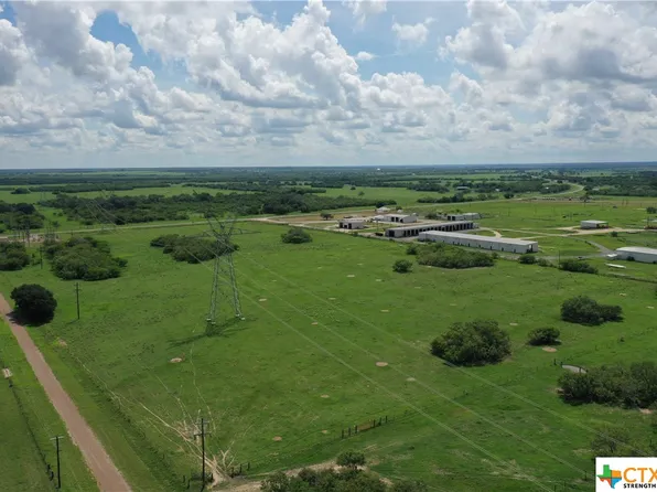 1190 Fm 81, Goliad, TX 77963