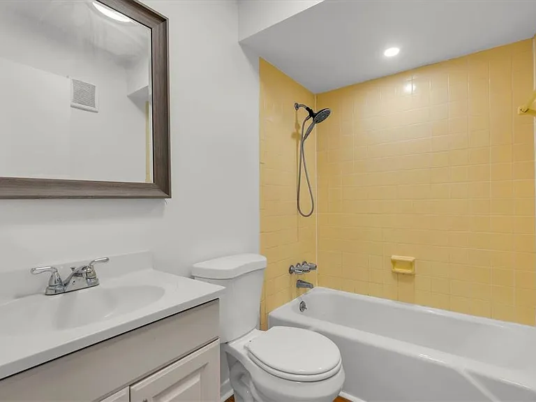 1720 53rd St S — Photo 10