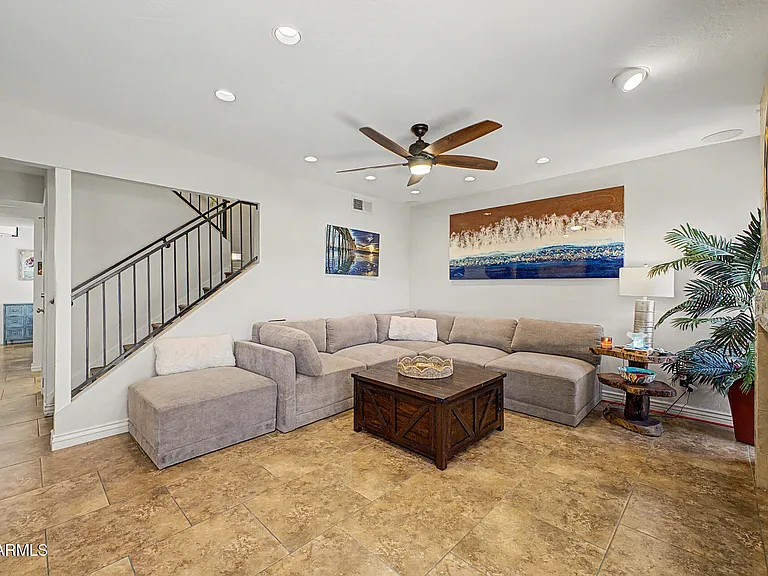 7820 E Pleasant Run — Photo 4
