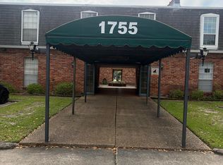 1755 College Dr APT 219, Baton Rouge, LA 70808
