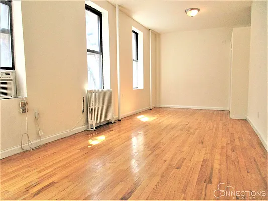 Rented by City Connections Realty | media 11