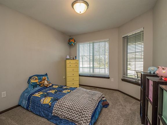 3rd image of 541 Rolling Hills Dr