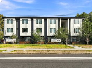 10985 E Burnside St #23, Portland, OR 97216