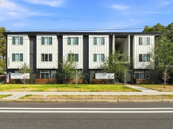10985 E Burnside St #23, Portland, OR 97216