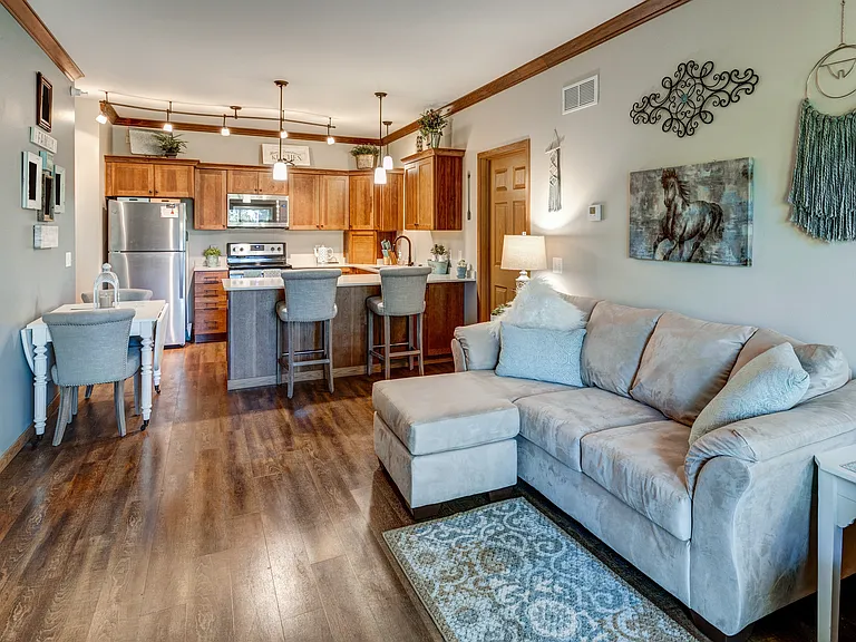 Conifer Ridge Apartments — Photo 9