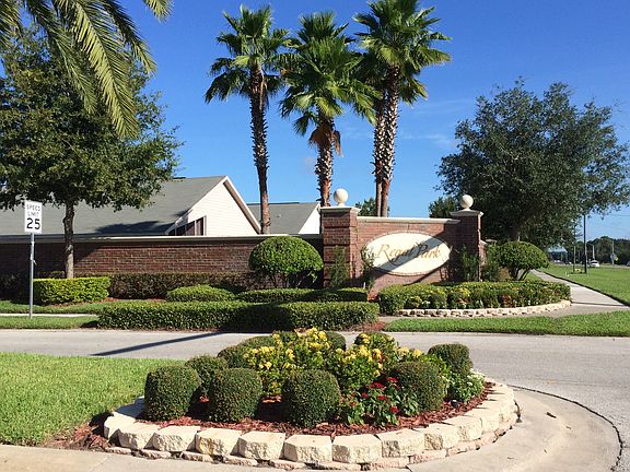 Neighborhood Entrance