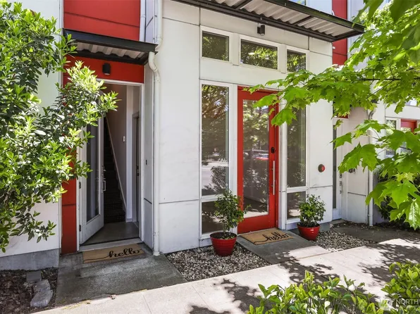 6704 15th Avenue NW, Seattle, WA 98117