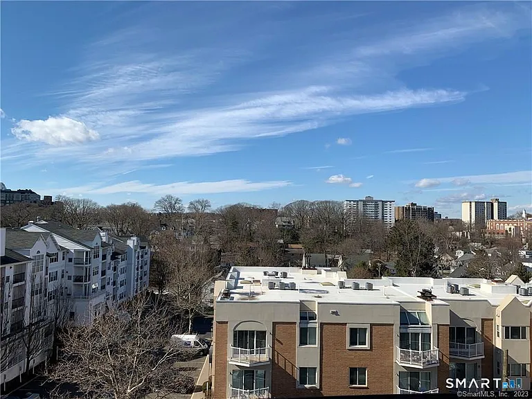 87 Glenbrook Rd #7G — Photo 17