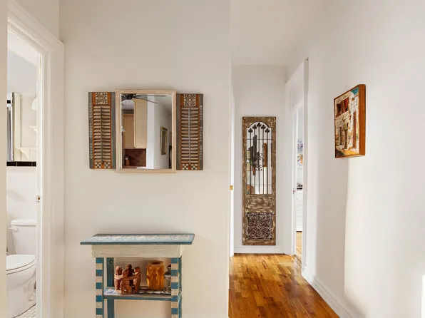 315 East 77th Street image 1 of 7