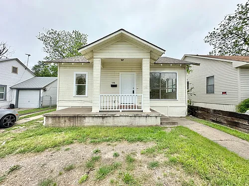908 S 25th St Photo 1