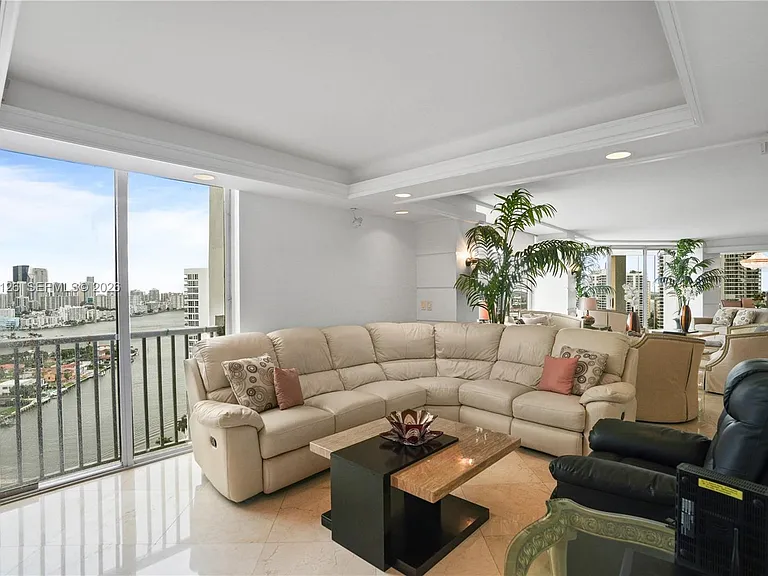 19355 Turnberry Way #25GR — Photo 12