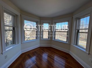 31 Park Dr APT 15, Boston, MA 02215