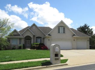 1282 W Stone Meadow Way, Springfield, MO 65810