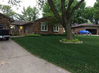 4104 Mary Lynn Dr, Urbandale, IA 50322