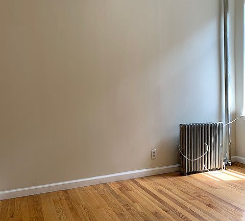 2nd image of 210 Thompson St APT 7EN