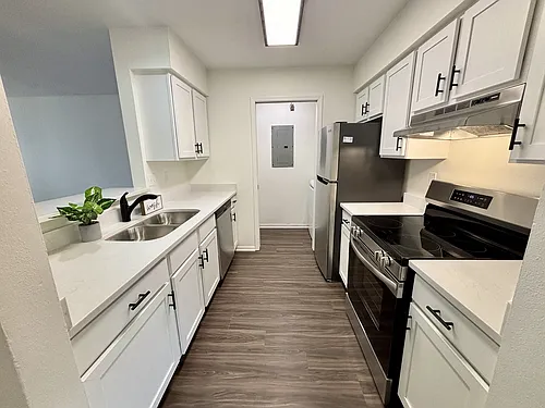 Crown Ridge Apartments Photo 1