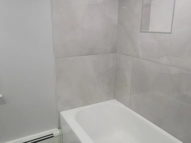 34-36 Waverly St #2 — Photo 15