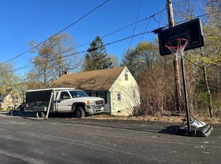 56 James St, Gardner, MA 01440