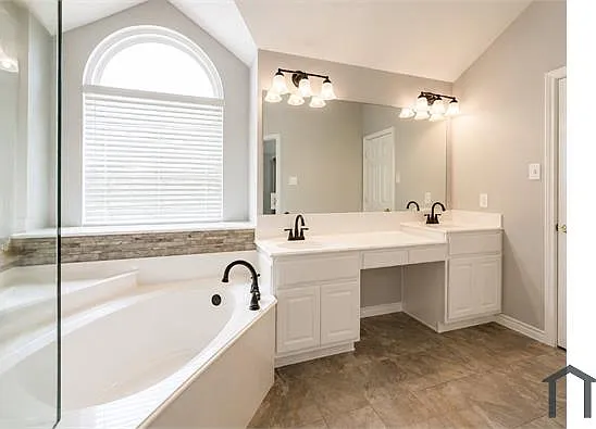 5601 Lawnsberry Dr — Photo 23