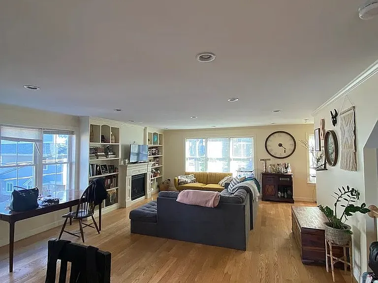 8 Sparhawk St #D1 — Photo 2