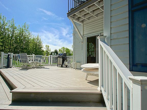 2nd image of 27939 Bayview Dr