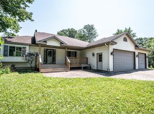 700 Ridge Rd, Henderson, MN 56044
