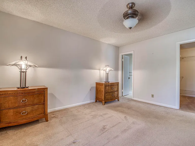 15108 Ashland Dr #215 — Photo 10