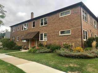 4102 N Wilson Dr APT 5, Whitefish Bay, WI 53211