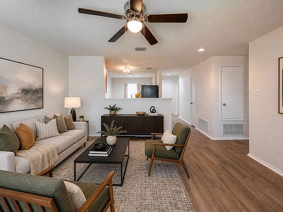 4th image of 12628 Ocean Spray Dr