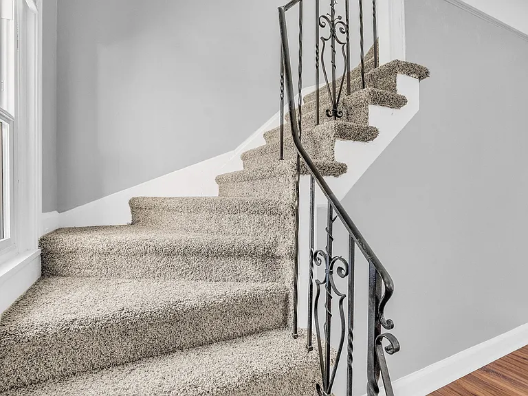 9503 Lakepointe St — Photo 15