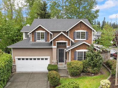 8242 NE 198th St, Kenmore, WA, 98028
