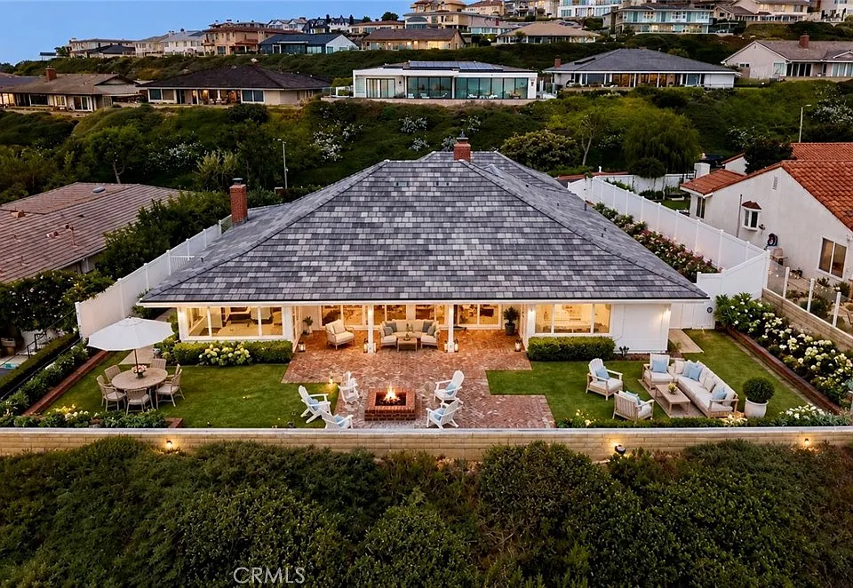 37 Montecito Dr