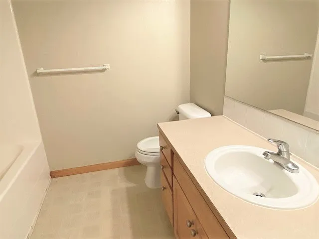 1407 NE 166th Ct — Photo 18