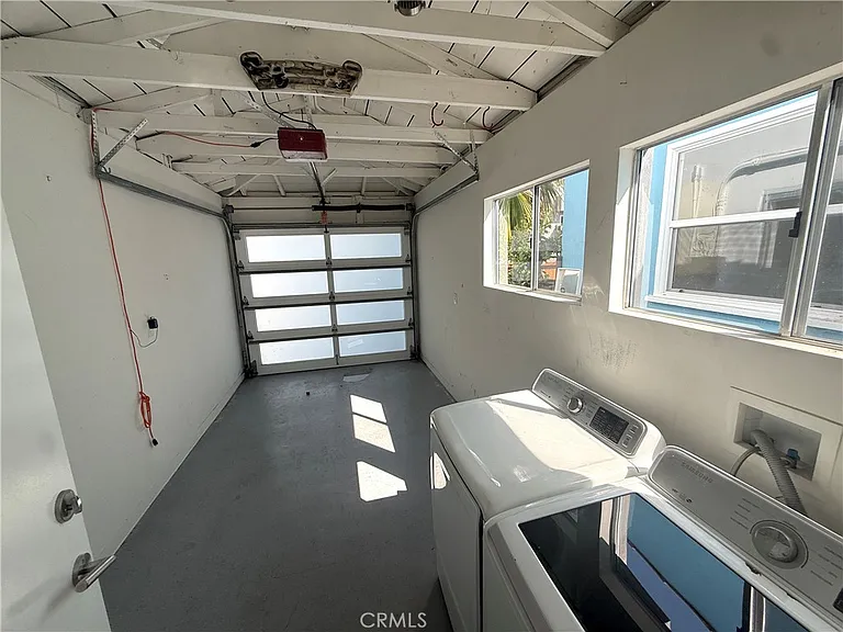 840 Brooks Ave — Photo 10