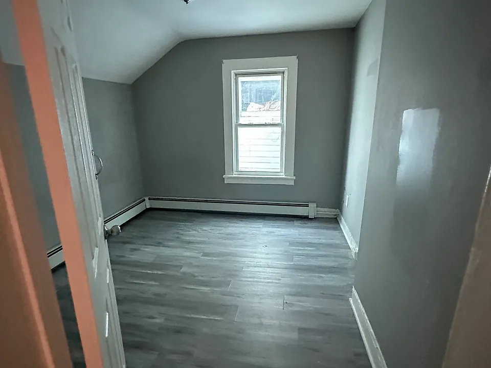 10 Chadwick St #3